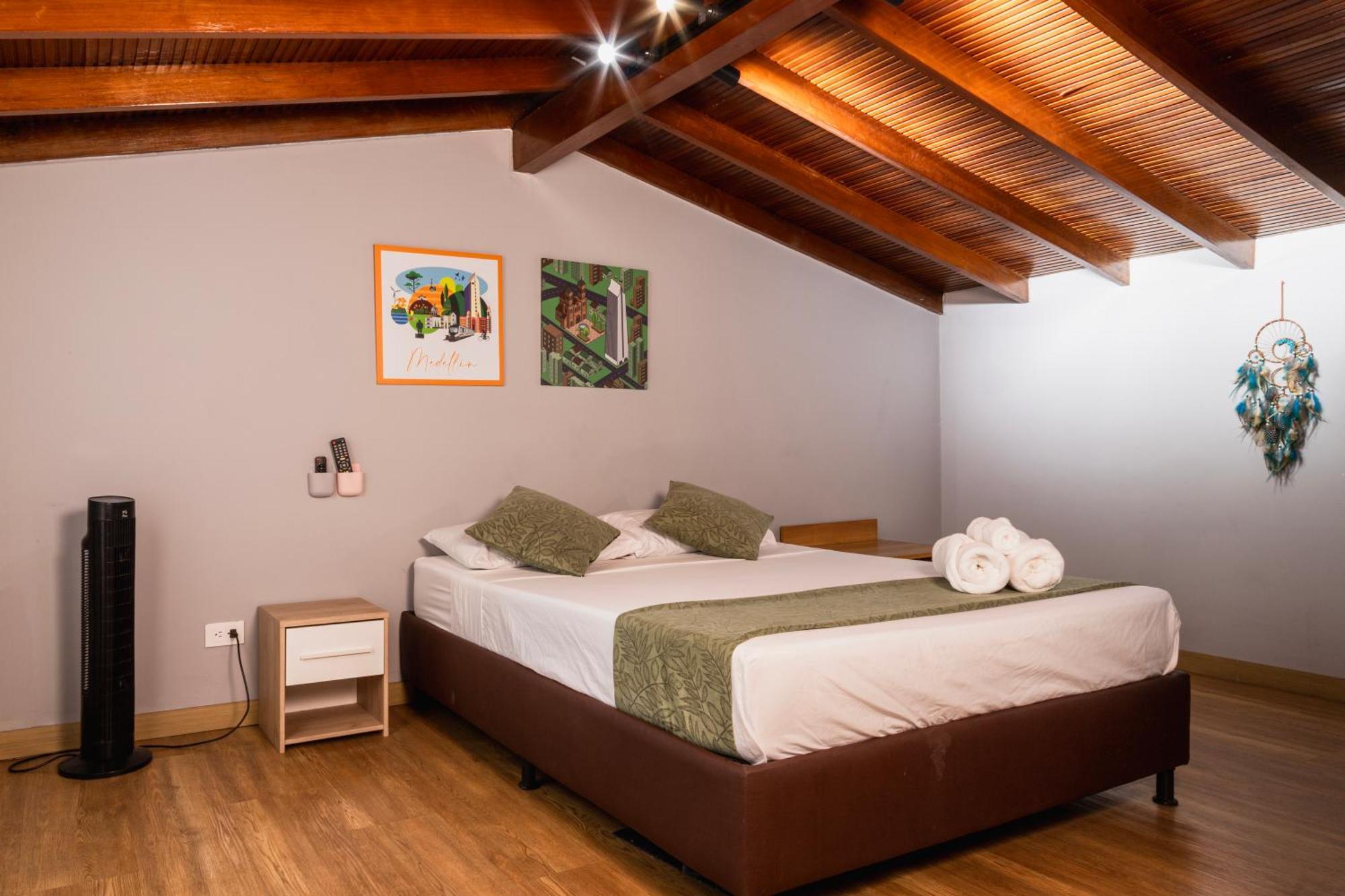 Hotel Casa 73 Deluxe Medellin Bagian luar foto